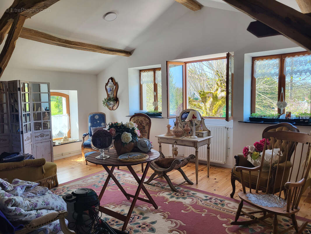 Maison à SAINT-MEARD-DE-DRONE