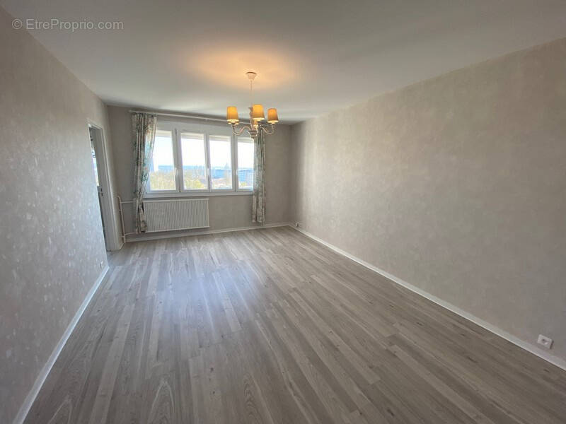 Appartement à CANTELEU