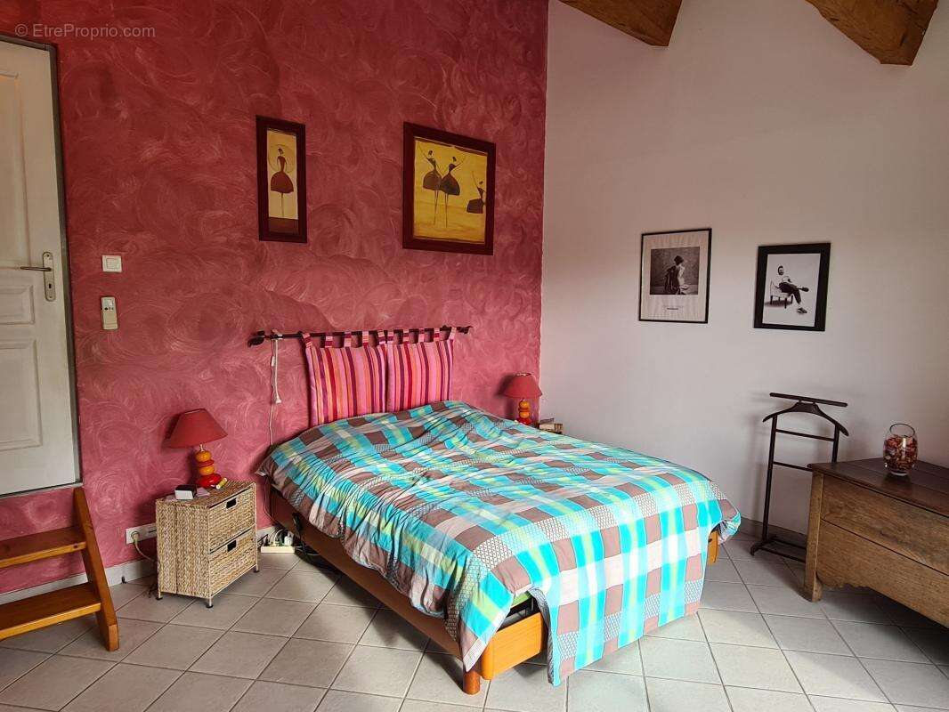 Maison à LABLACHERE