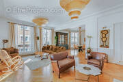Maison à PARIS-15E