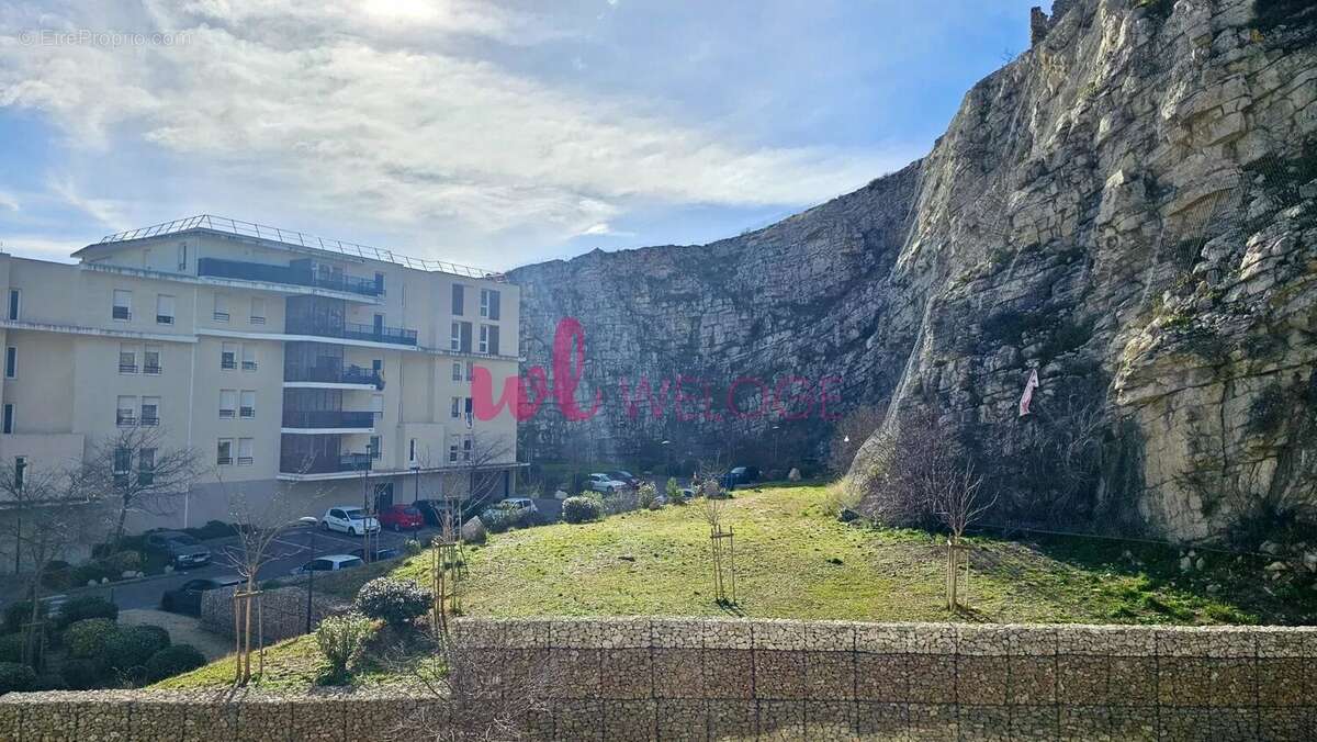 Appartement à SEPTEMES-LES-VALLONS