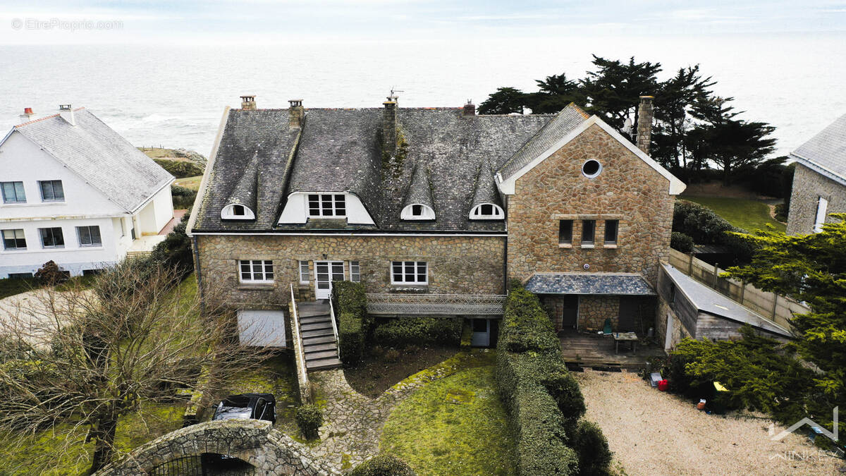 Maison à LE POULIGUEN