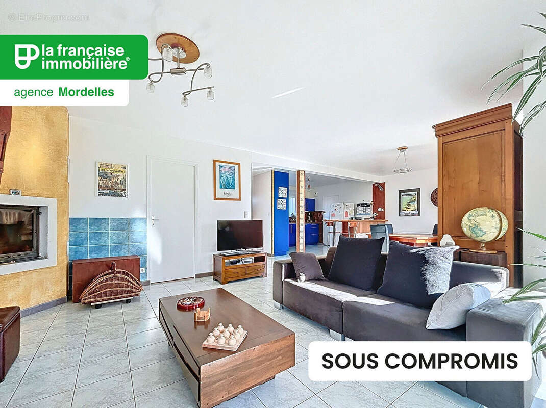Maison à CINTRE