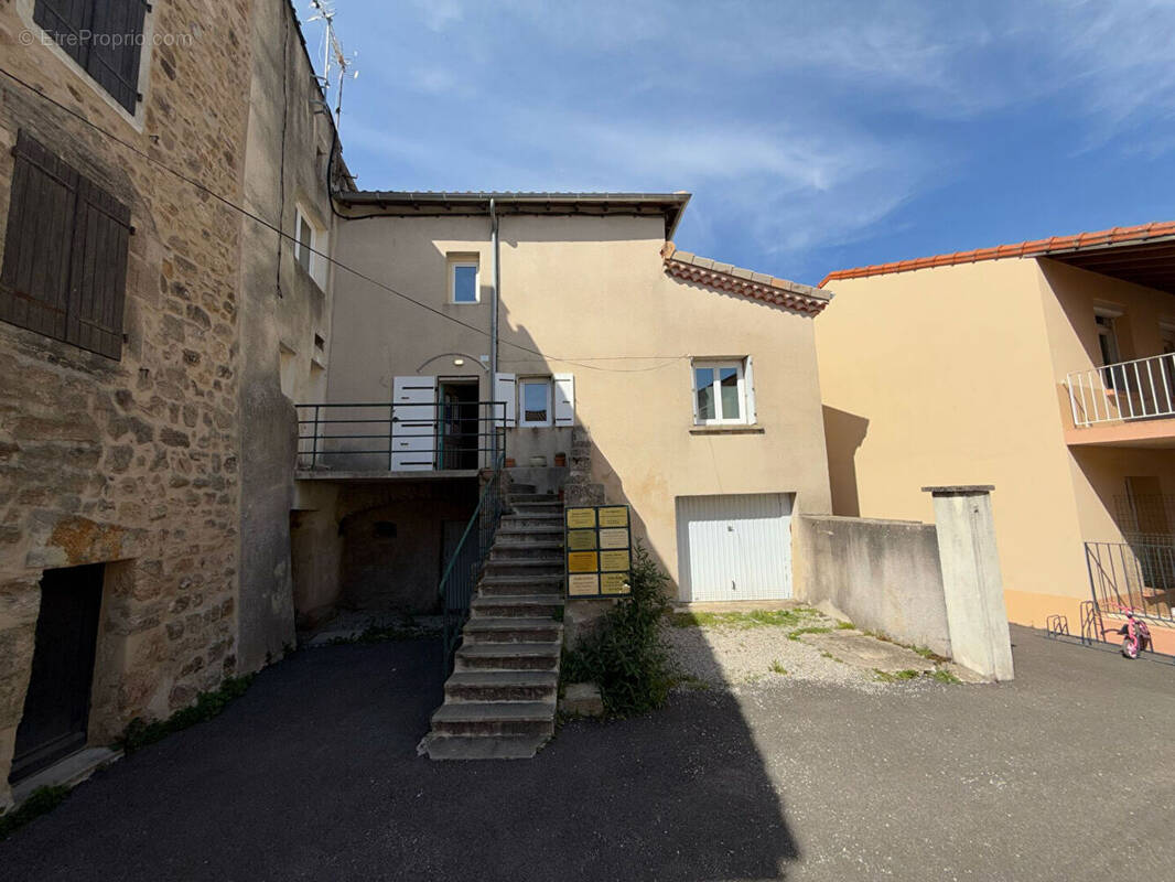 Maison à VERNOUX-EN-VIVARAIS