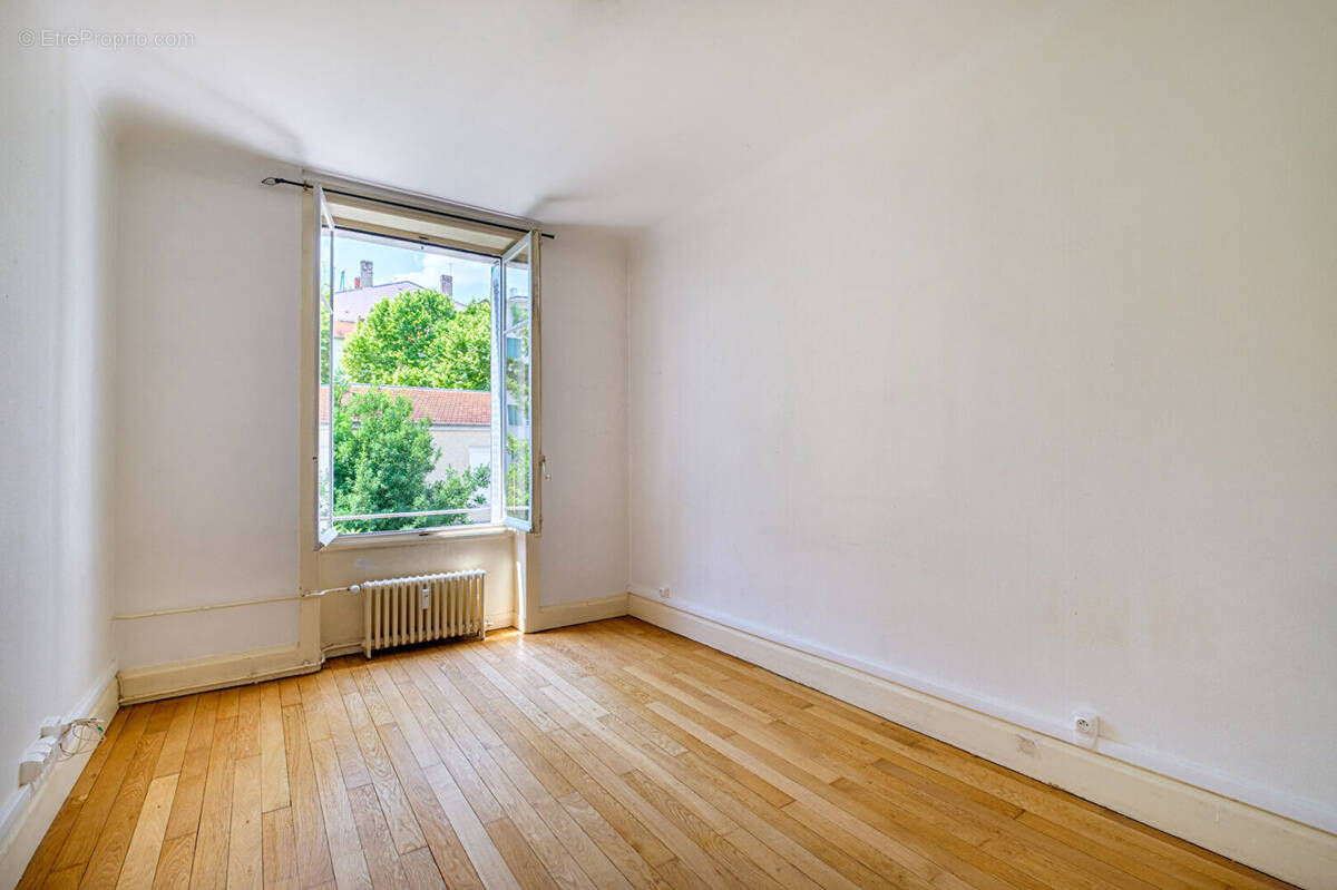 Appartement à LYON-6E