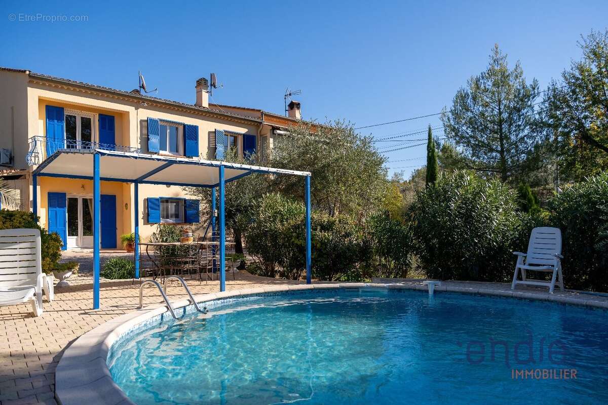 Maison à LORGUES