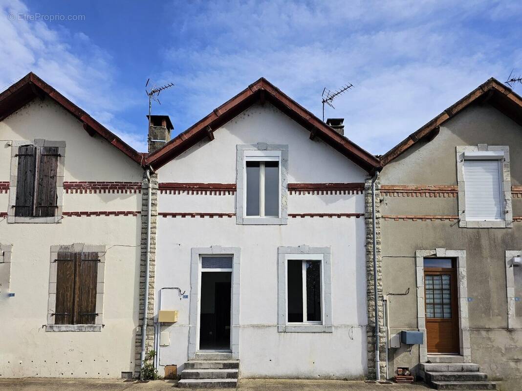 Maison à PUYOO
