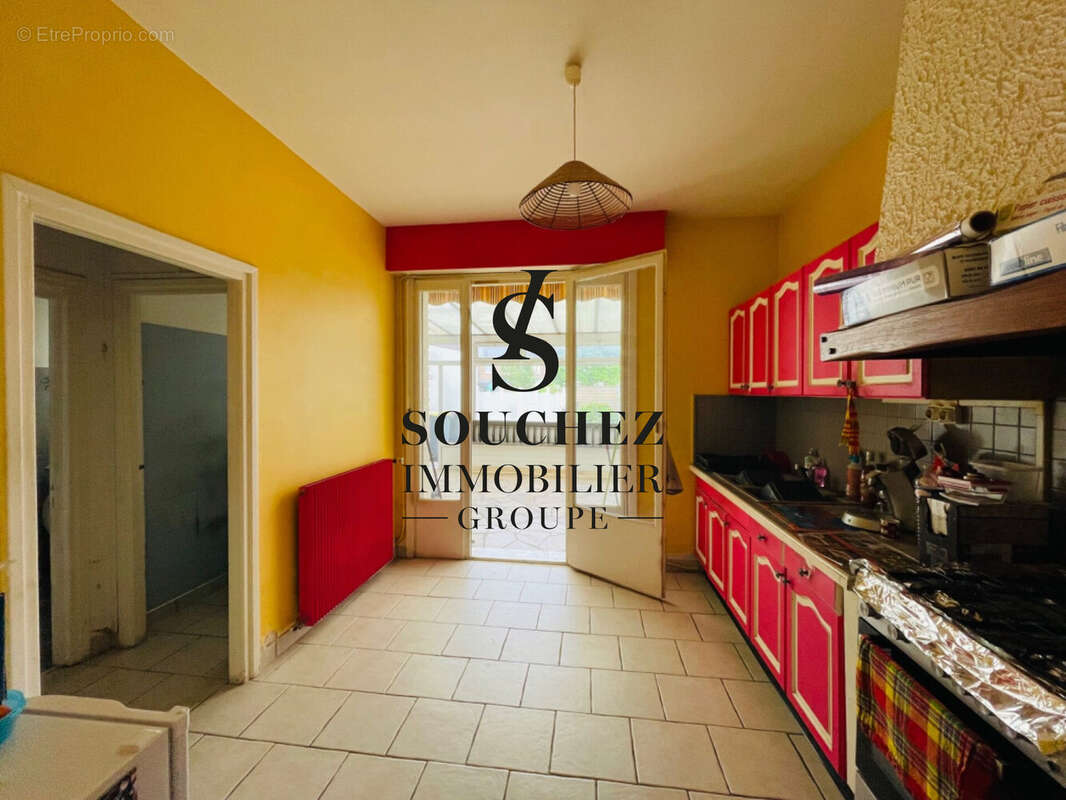 Maison à COURRIERES