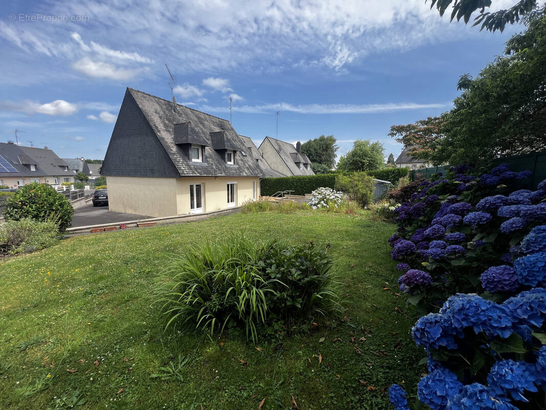Maison à FOUGERES
