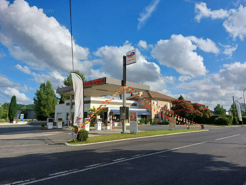 Commerce à EYMET