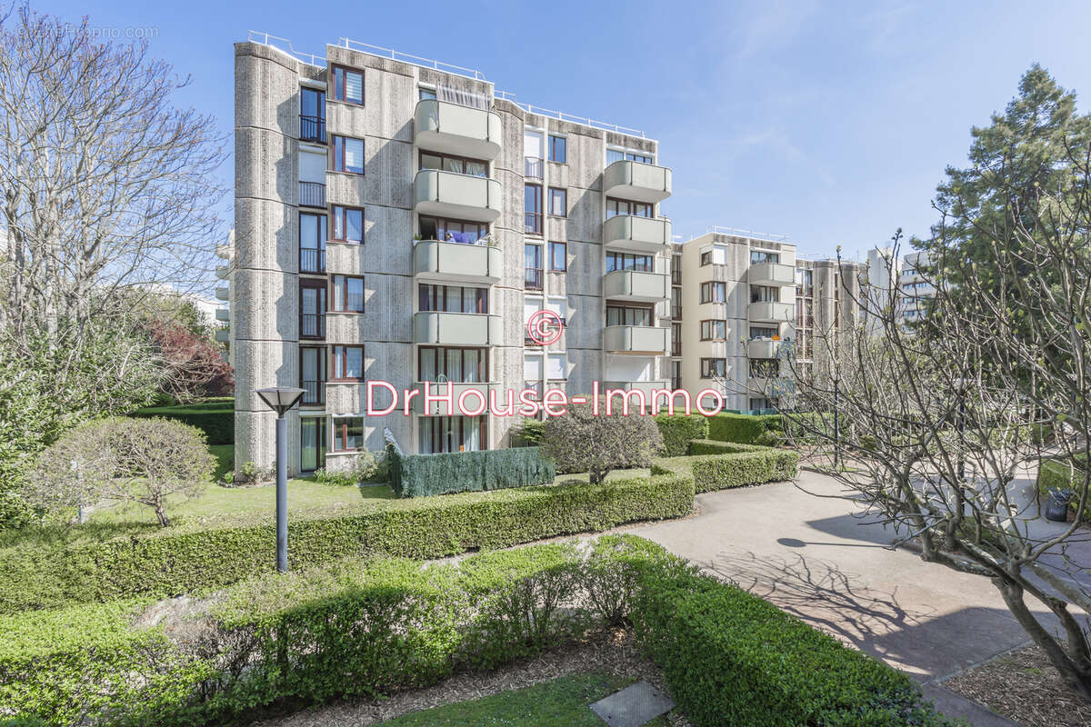 Appartement à ELANCOURT