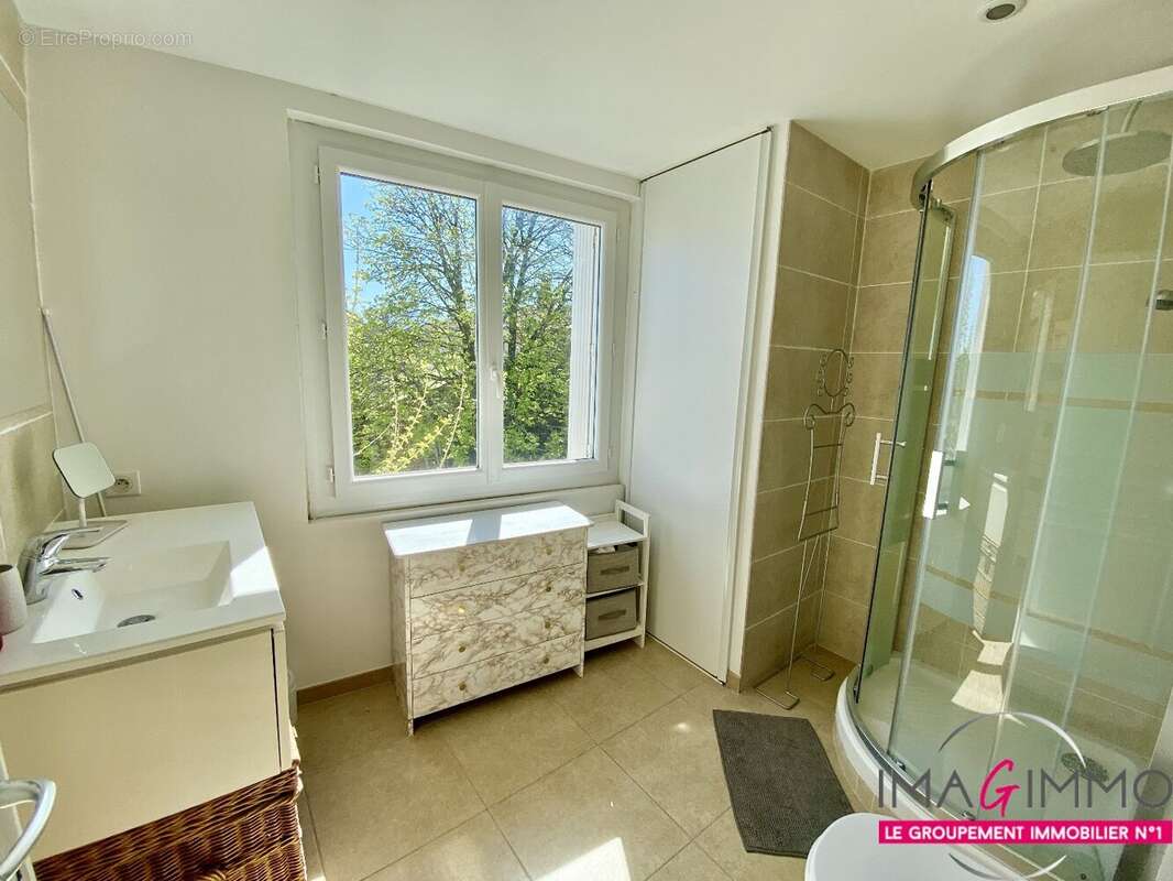 Appartement à AIGUES-VIVES