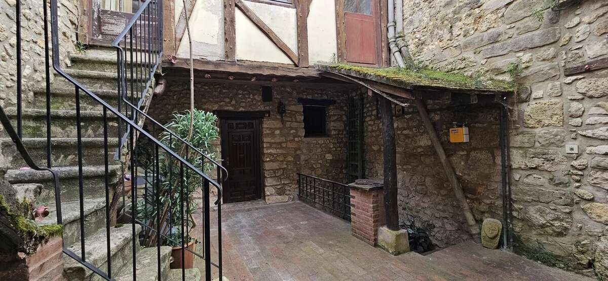 Maison à LA FERTE-ALAIS