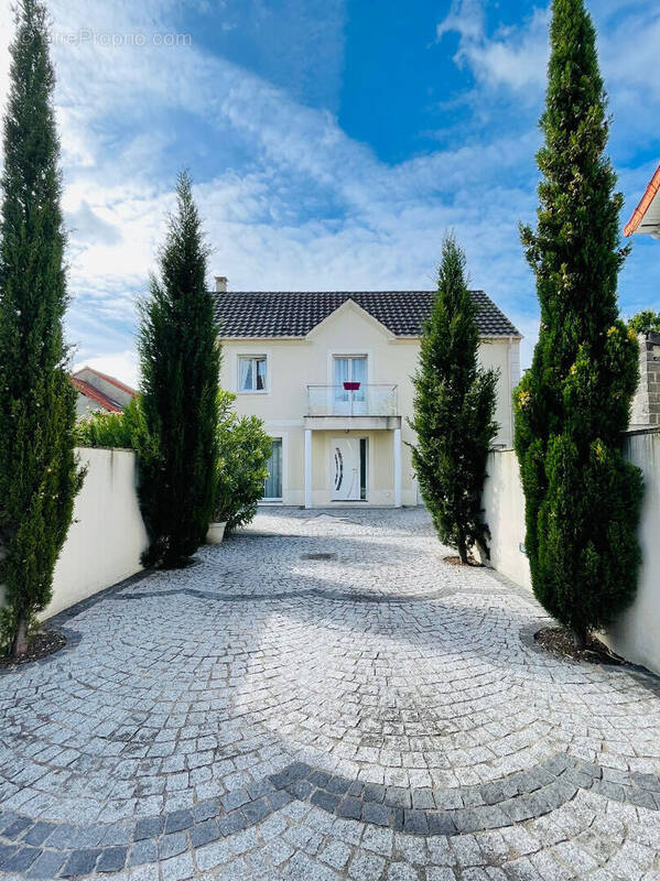 Maison à BEZONS