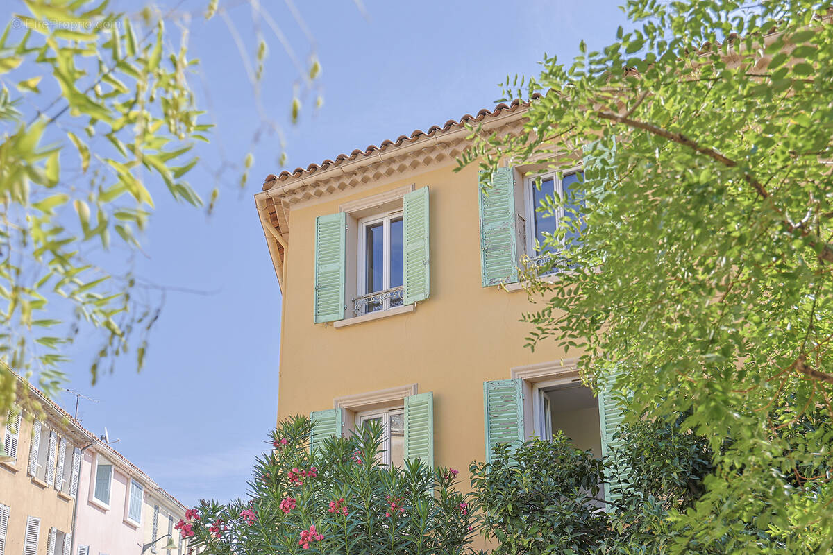 Appartement à HYERES