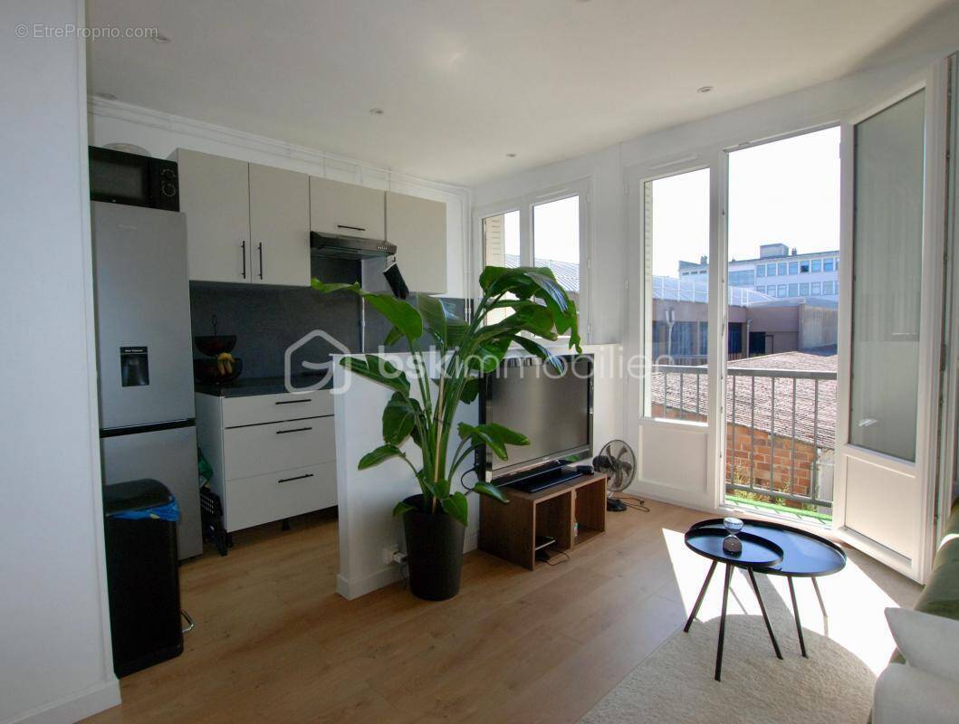 Appartement à BAGNEUX