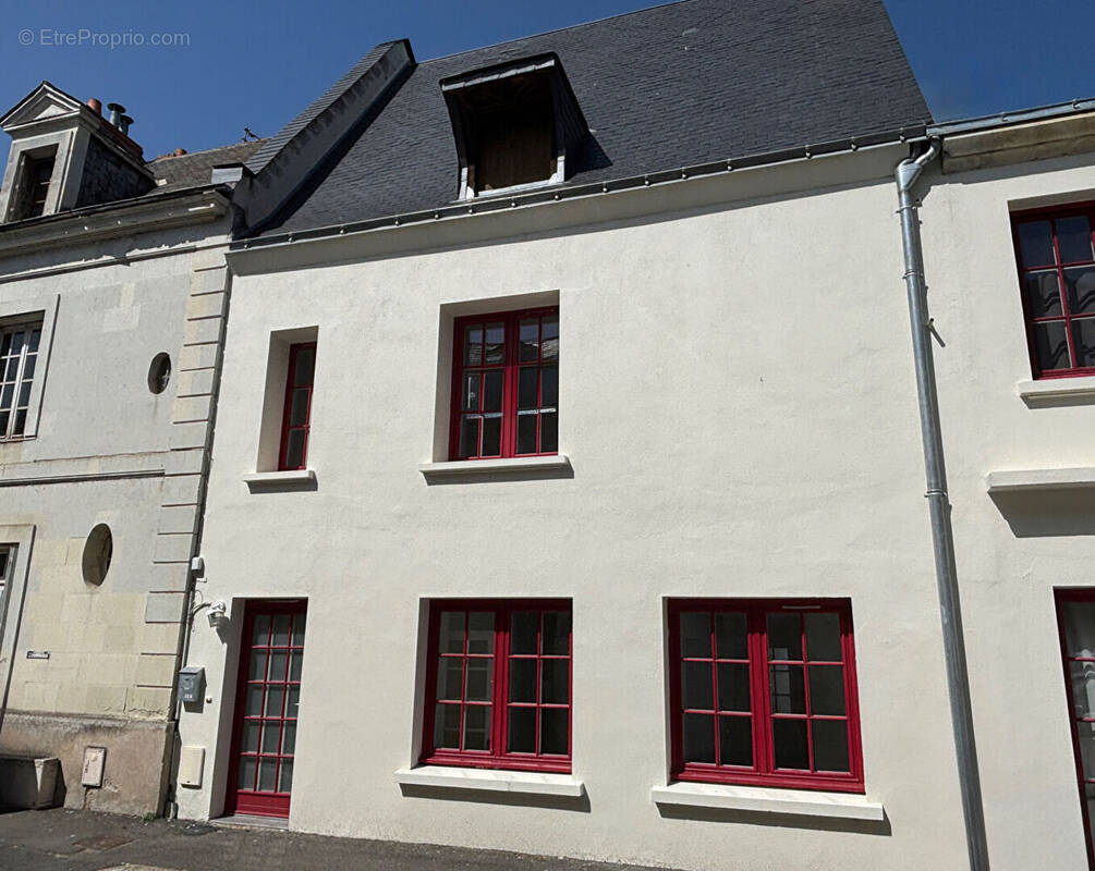 Maison à GENNES