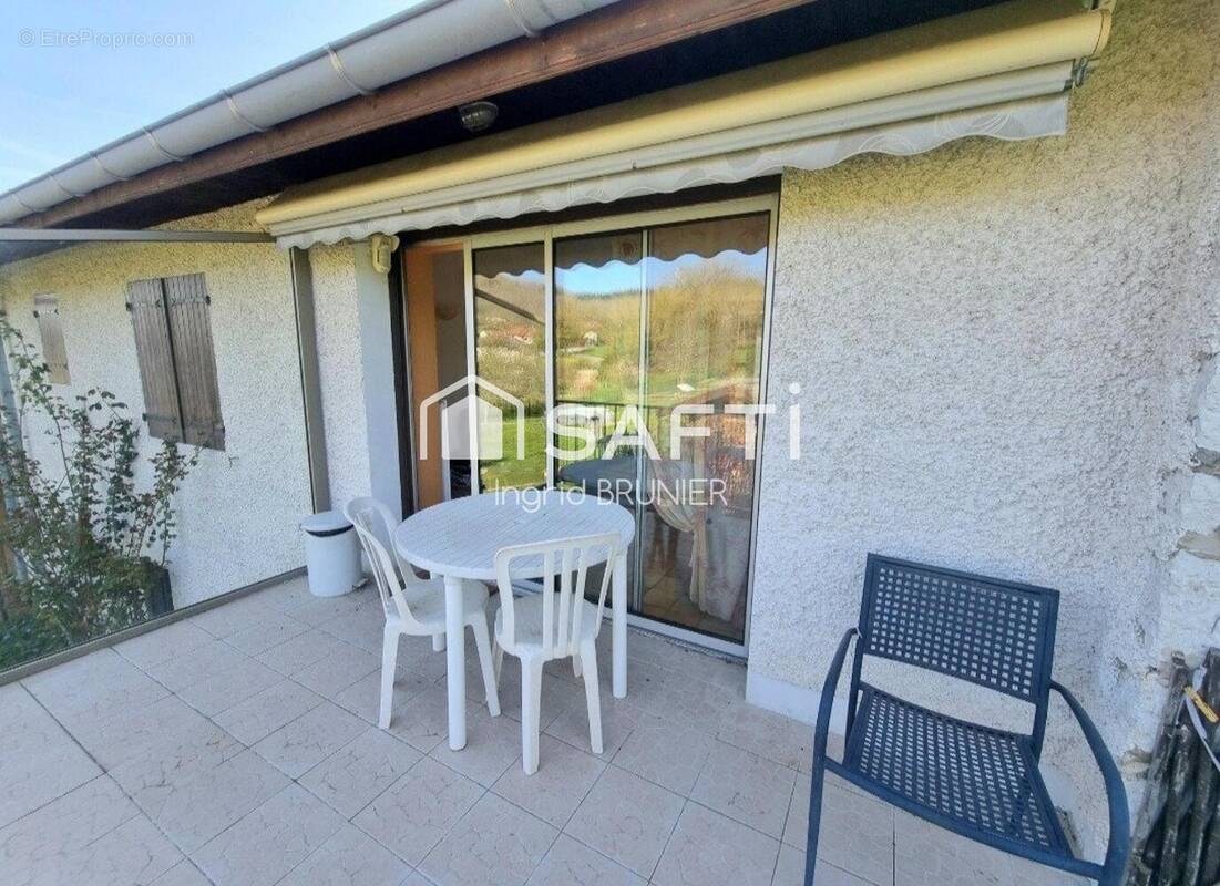Photo 1 - Maison à SAINT-PIERRE-DE-CURTILLE