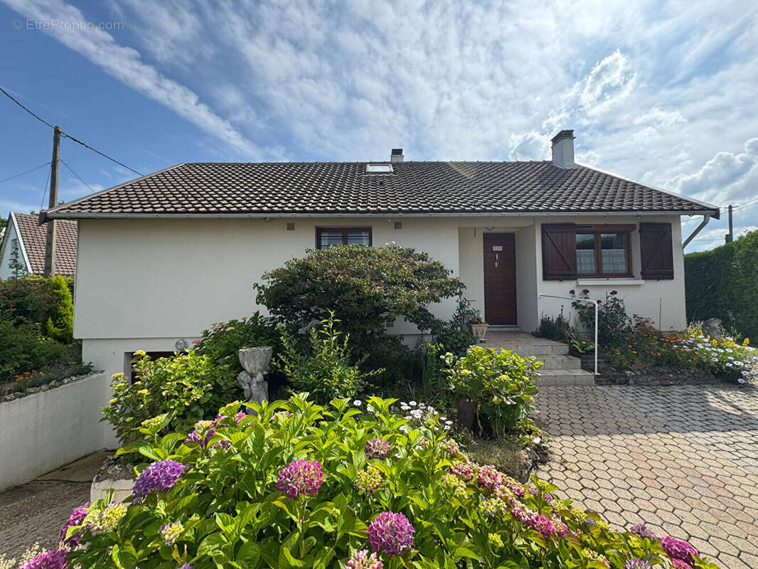 Maison à FRANQUEVILLE-SAINT-PIERRE