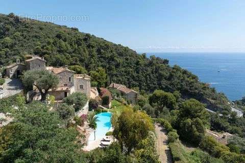 Maison à EZE