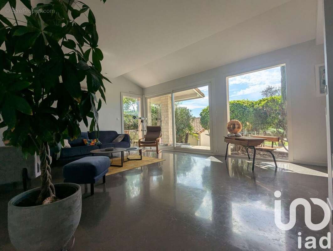 Photo 2 - Maison à MONTELIMAR