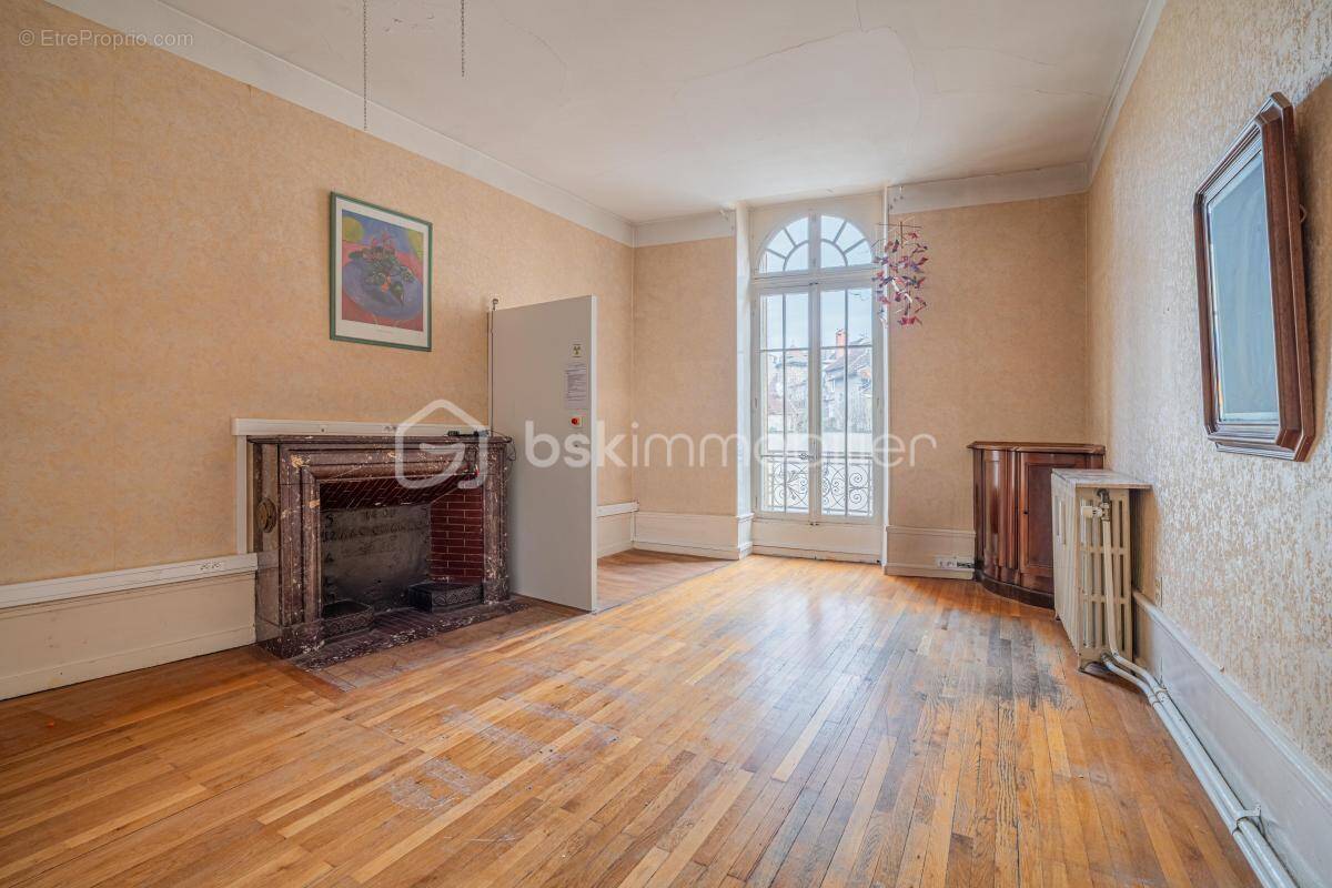 Appartement à SAINT-GENIX-SUR-GUIERS