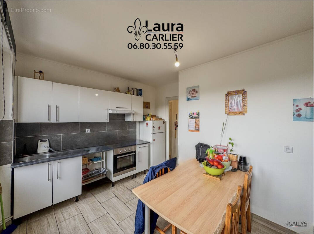 Appartement à AUBOUE