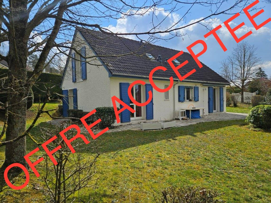 Maison à MAREIL-SUR-MAULDRE