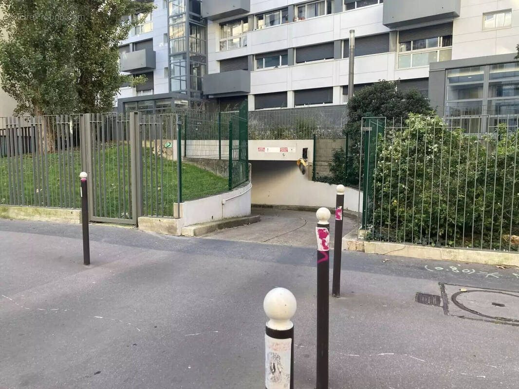 Parking à PARIS-13E
