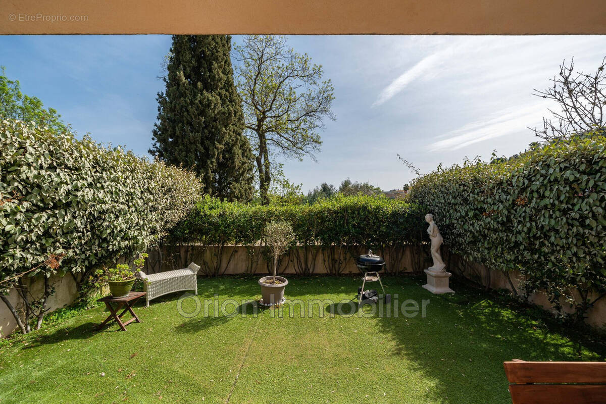 Appartement à MANDELIEU-LA-NAPOULE