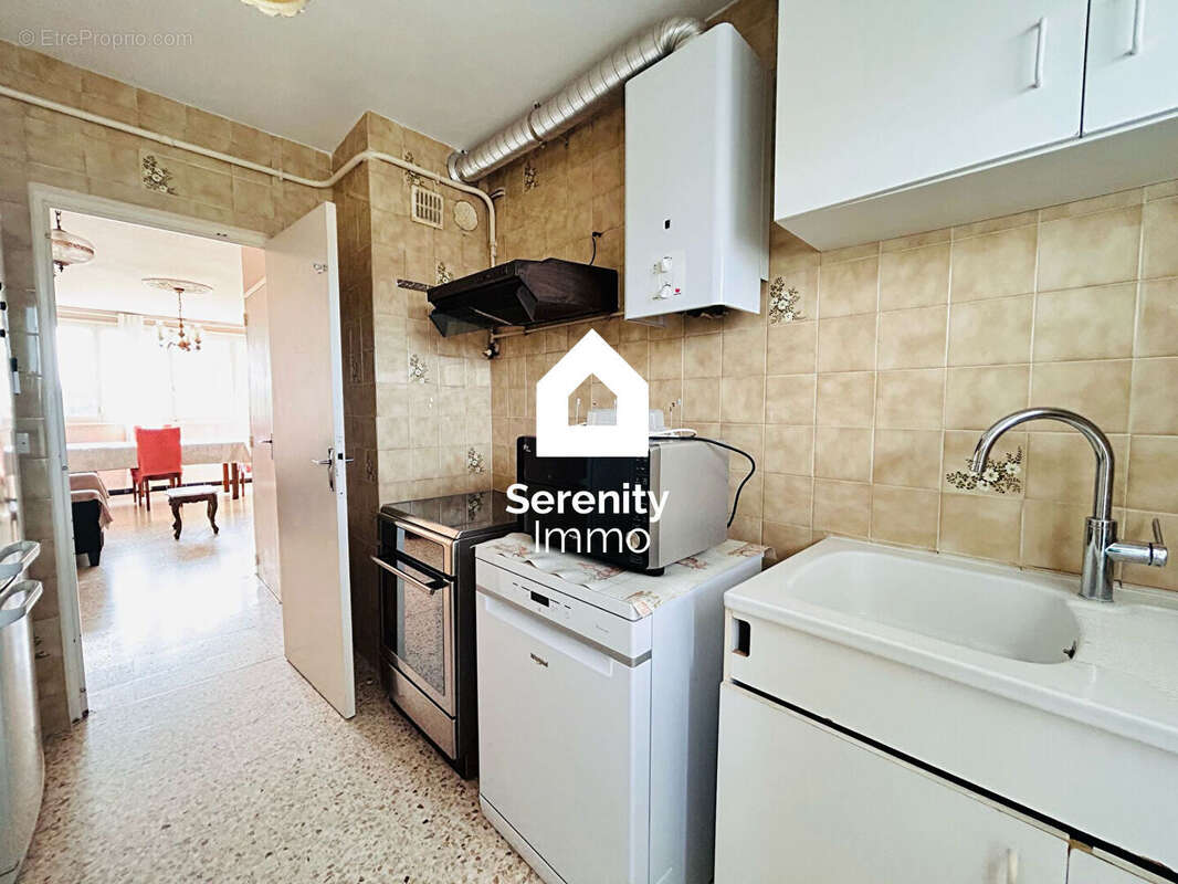 Appartement à MARSEILLE-15E