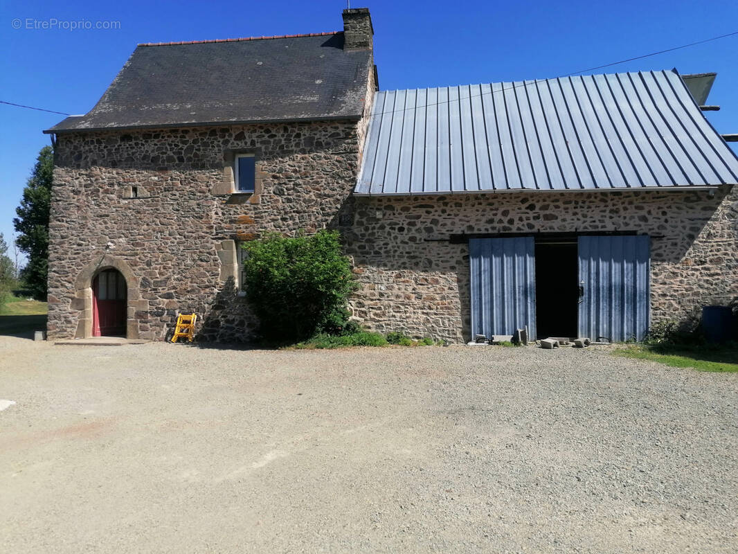 Maison à MAURE-DE-BRETAGNE