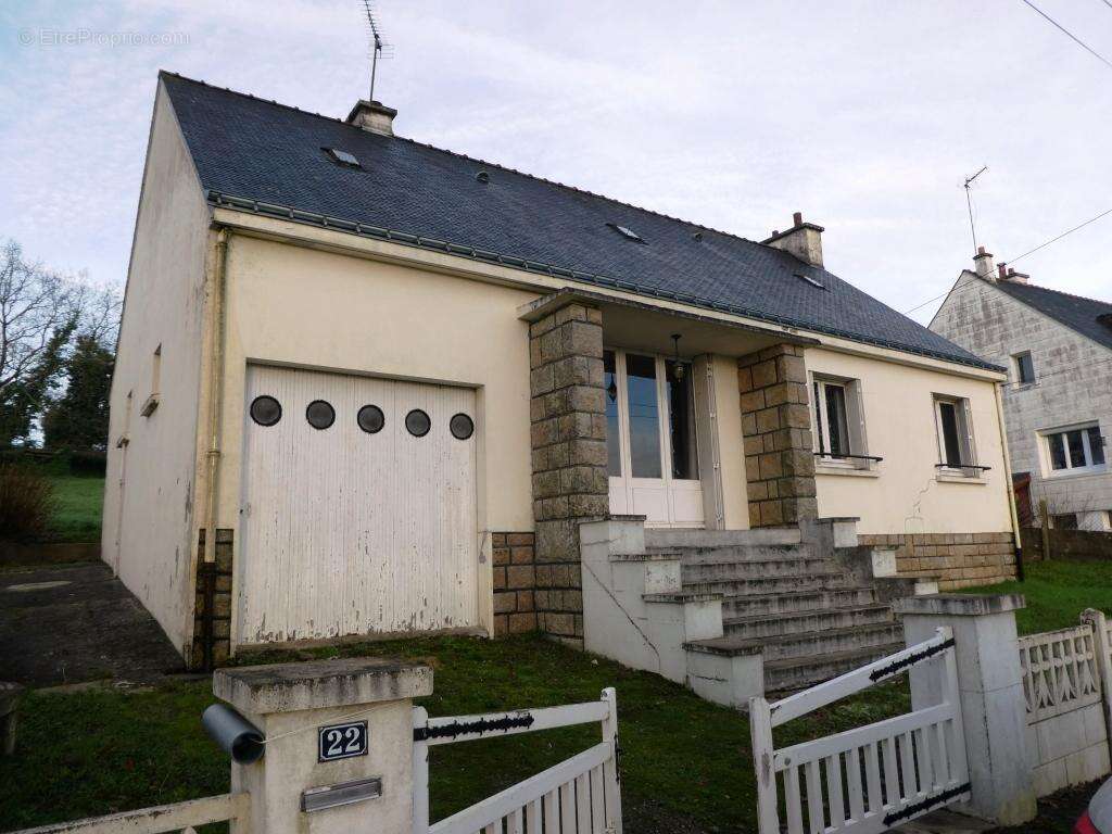 Maison à LOCMALO