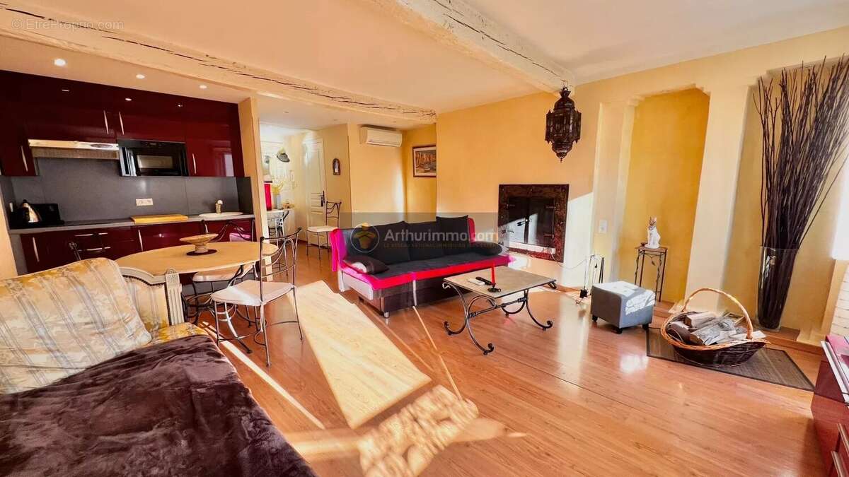 Appartement à FREJUS