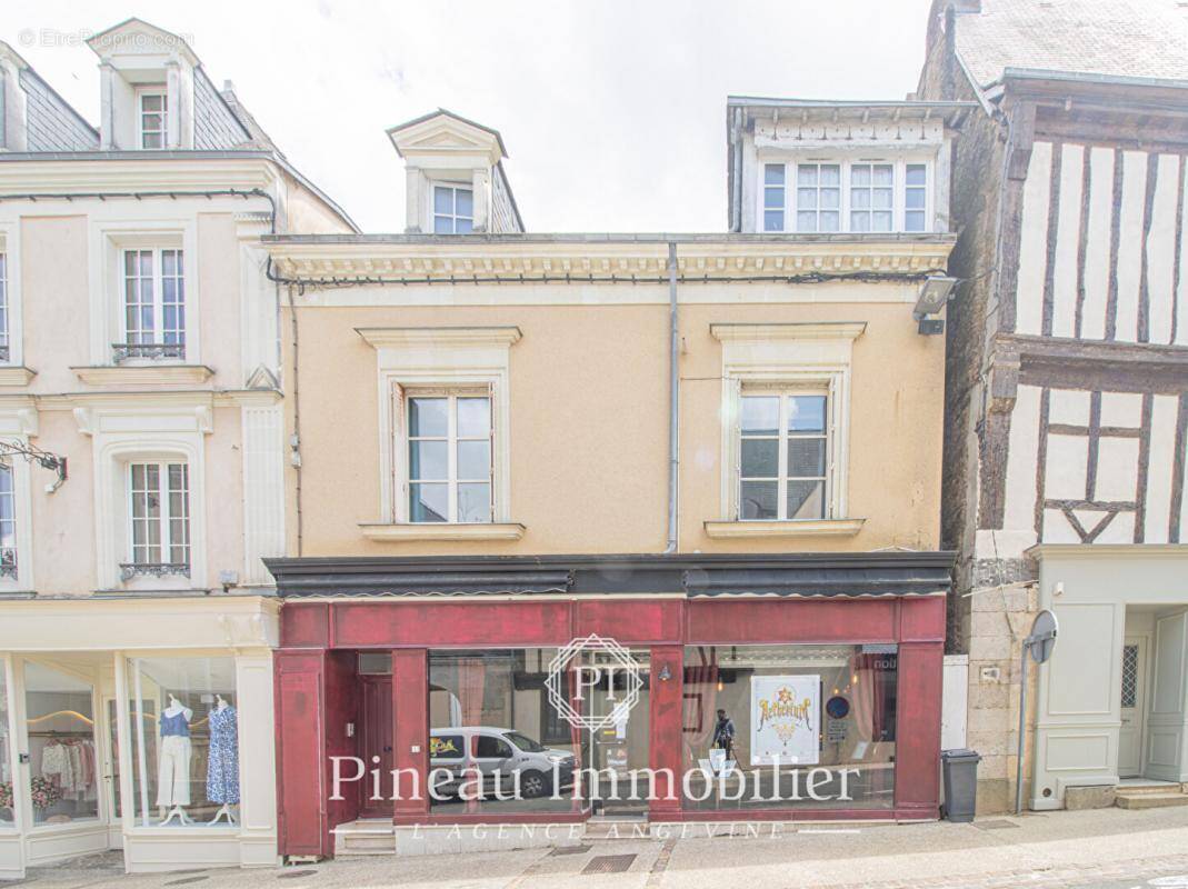 Appartement à CHATEAU-GONTIER
