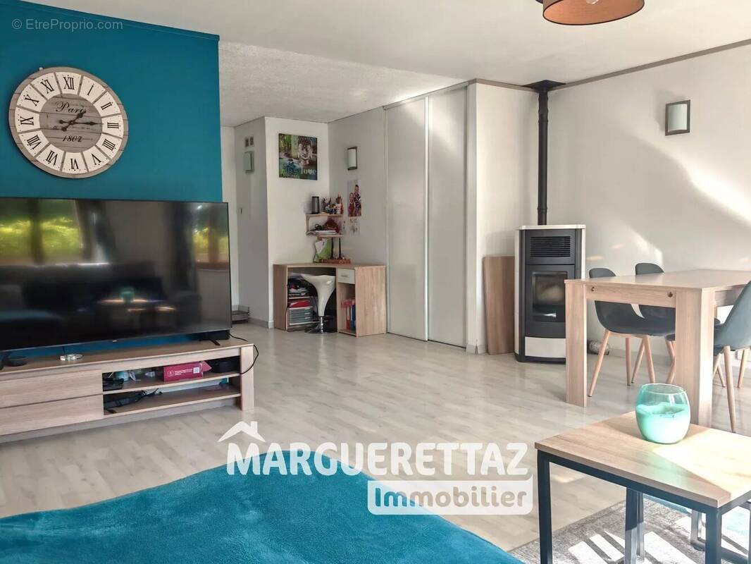 Appartement à MARIGNIER