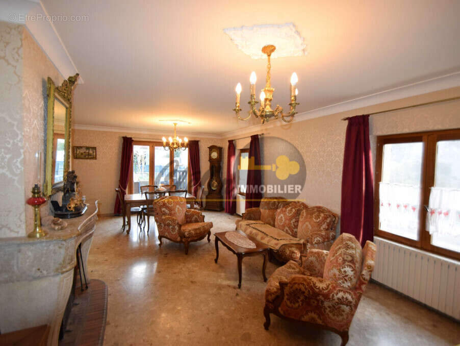 Maison à CHAUSSIN