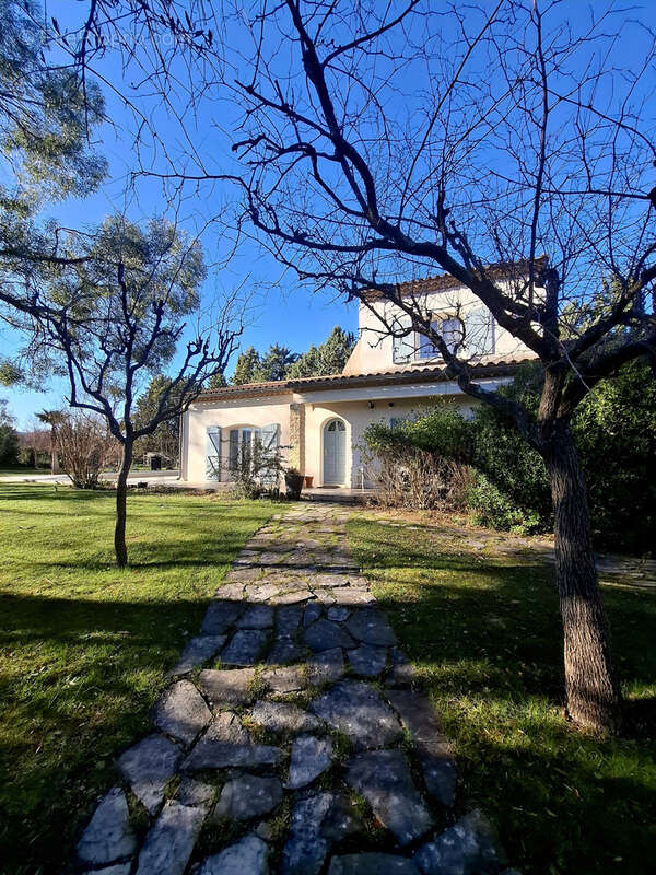 Maison à SAINTE-CROIX-DE-QUINTILLARGUES