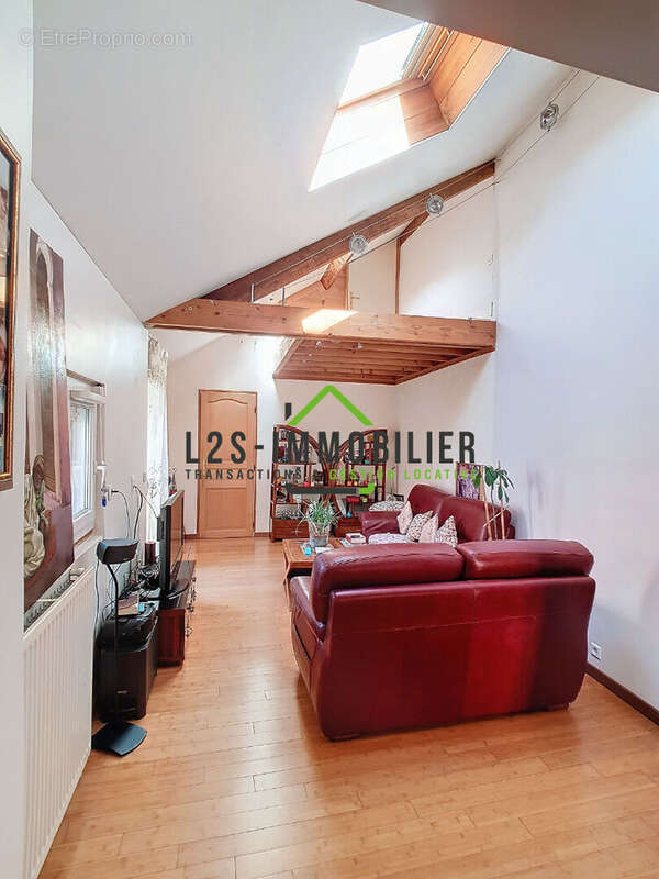 Maison à SARCELLES