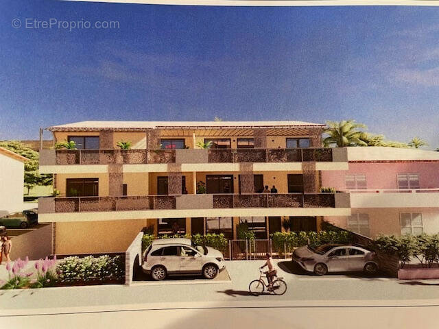 Appartement à CARQUEIRANNE
