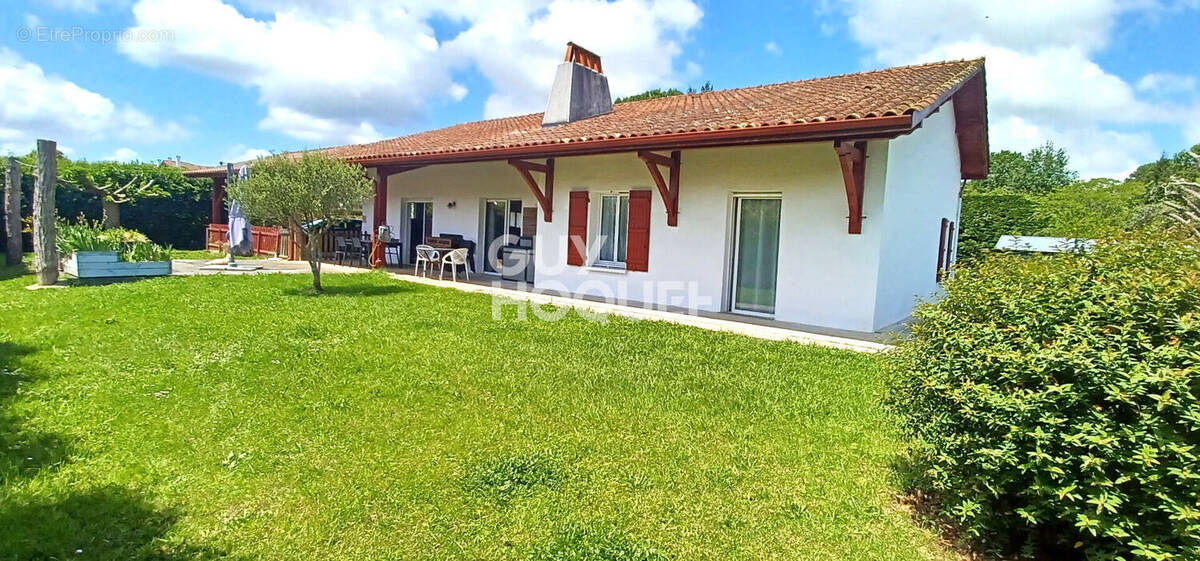 Maison à SAINT-PEE-SUR-NIVELLE