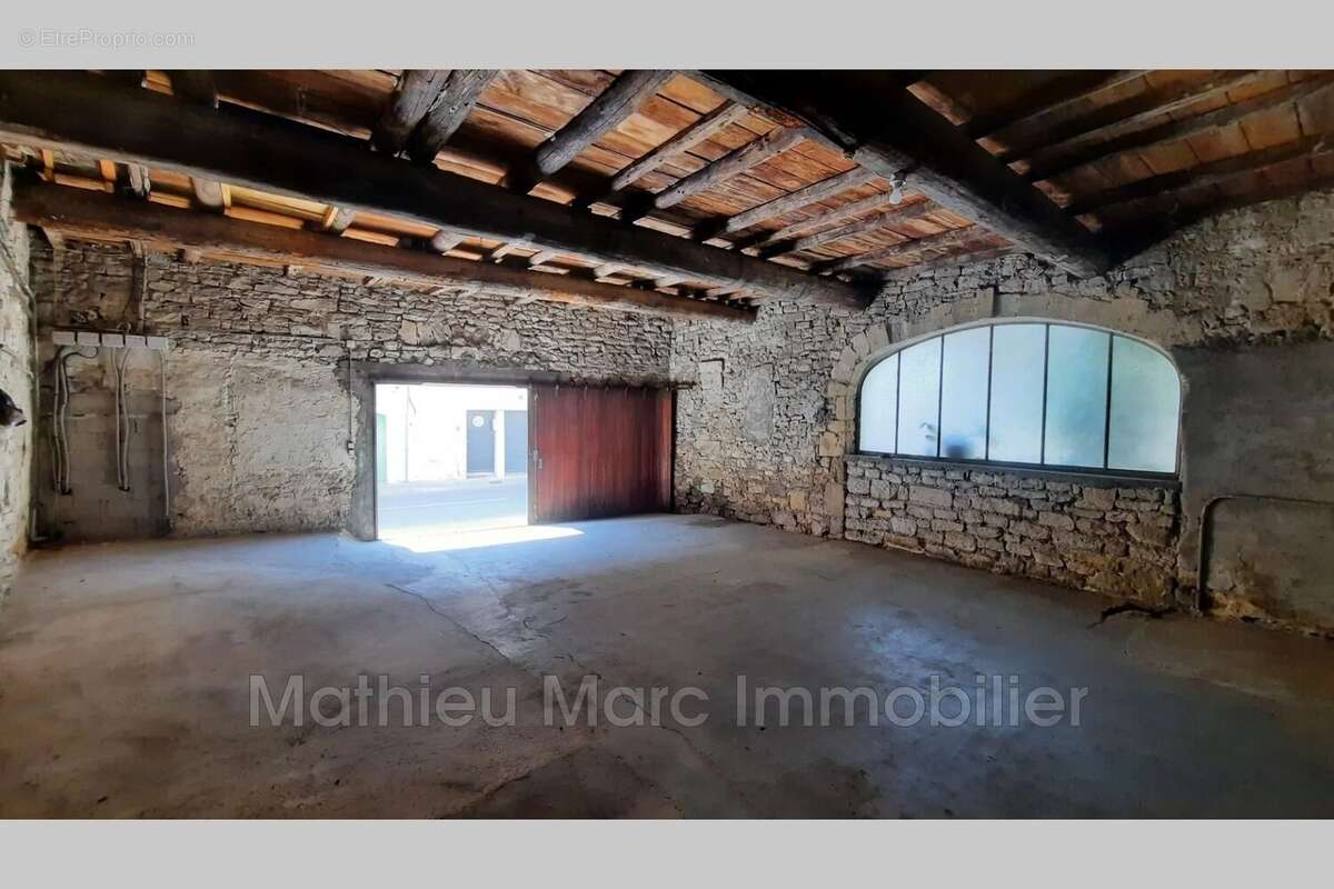 Maison à CALVISSON