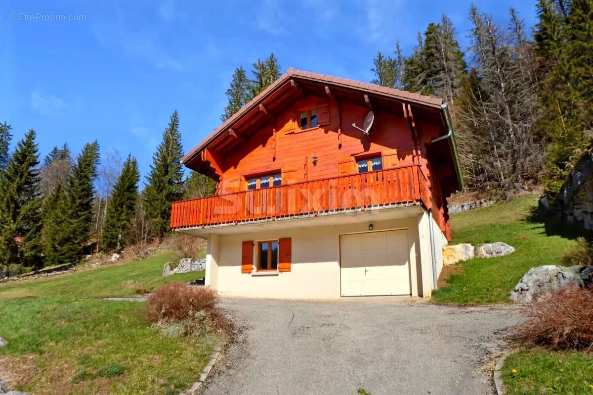 Maison à LES ROUSSES
