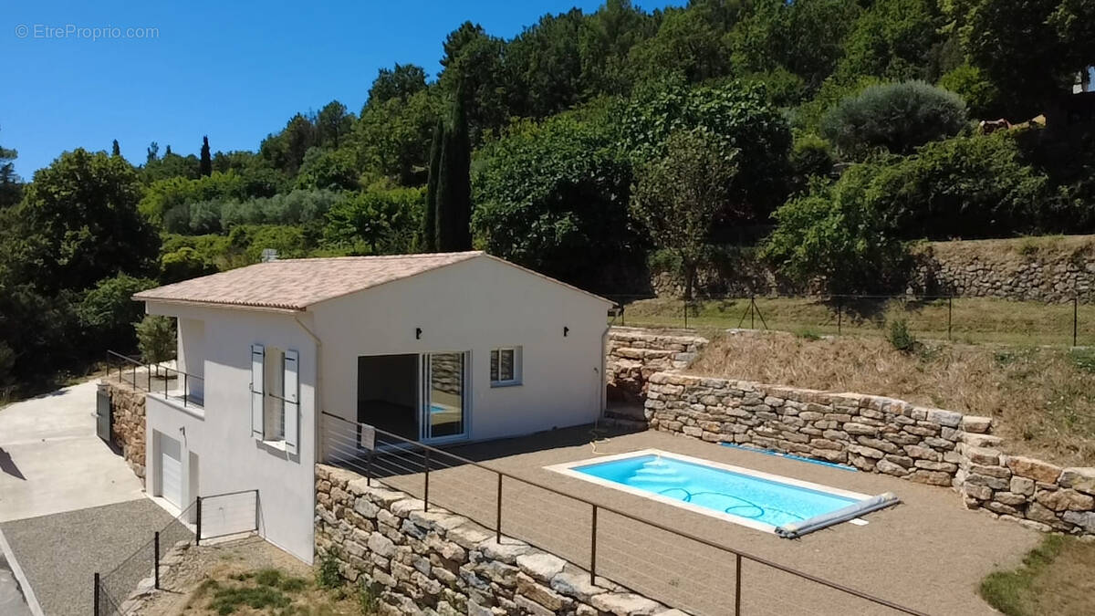 Maison à SALERNES