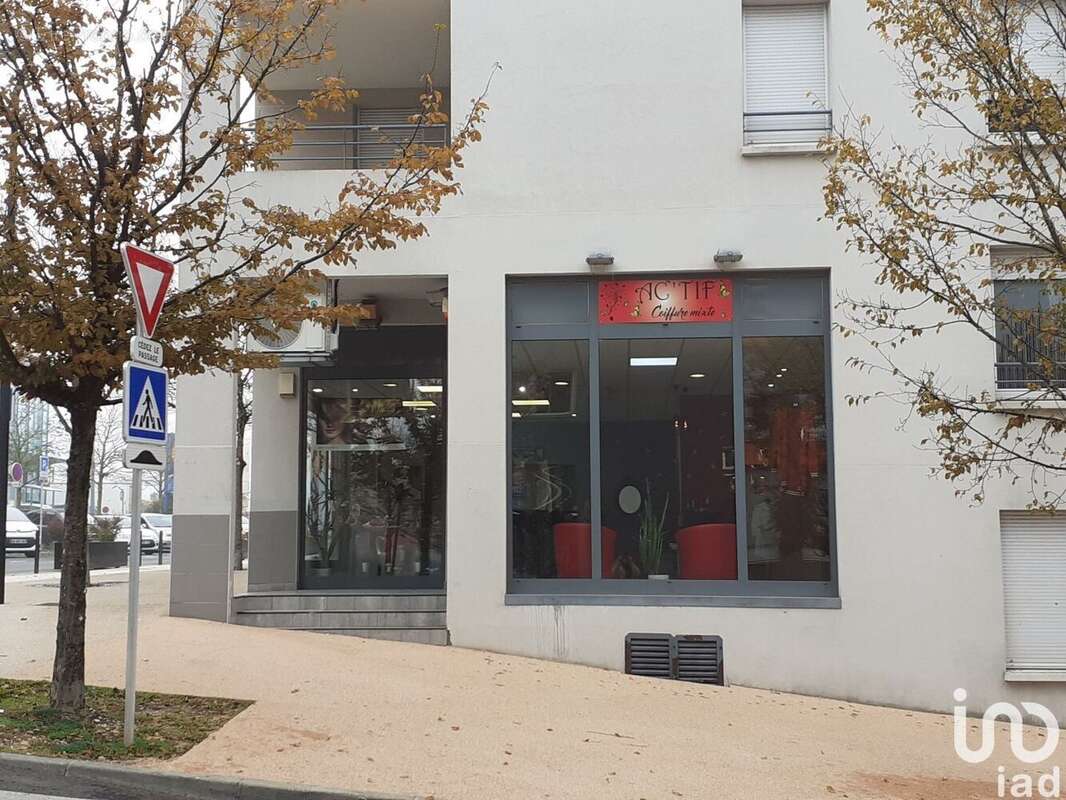 Photo 3 - Commerce à L&#039;ISLE-D&#039;ABEAU