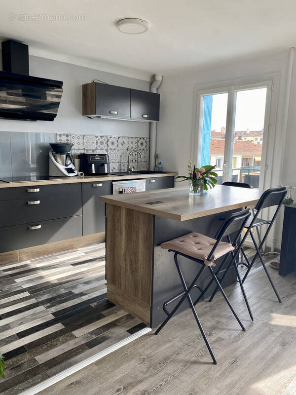 Appartement à SALON-DE-PROVENCE