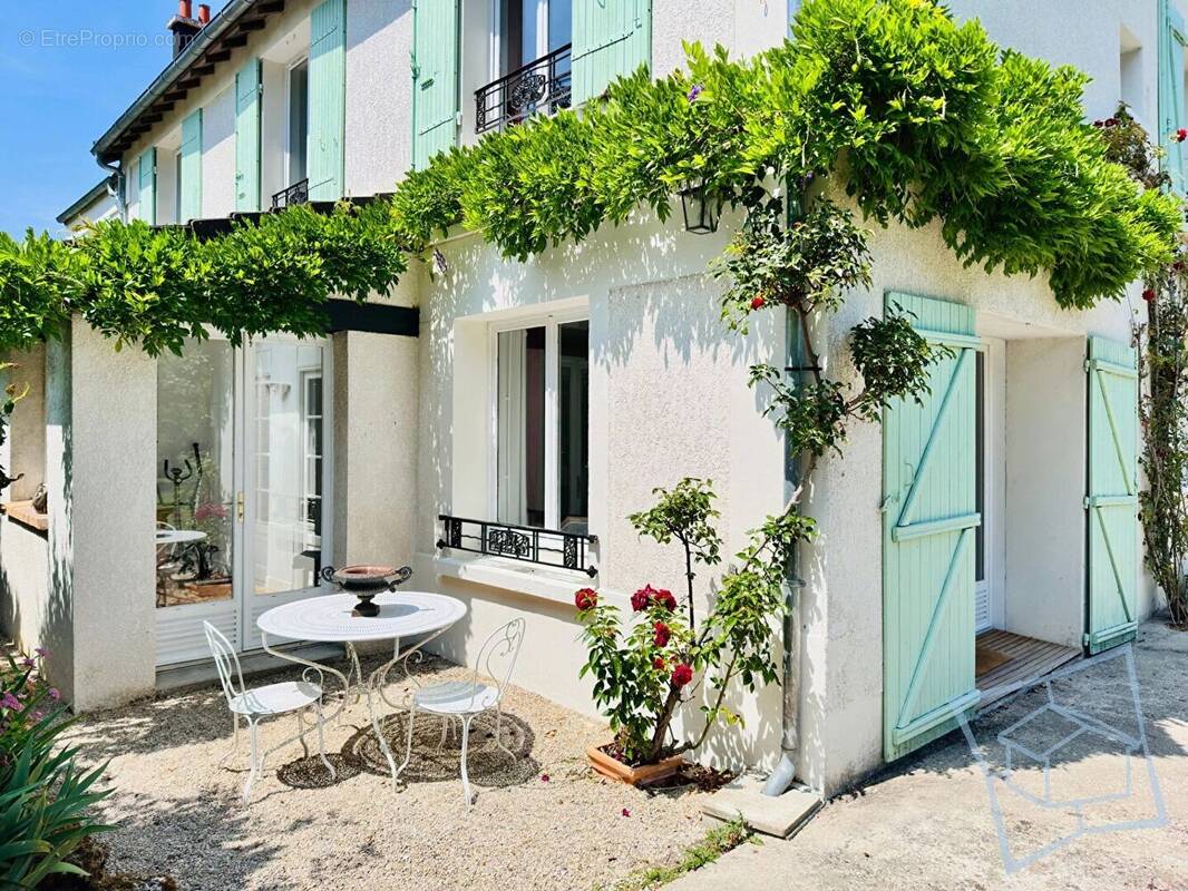 Maison à MONTIGNY-LE-BRETONNEUX