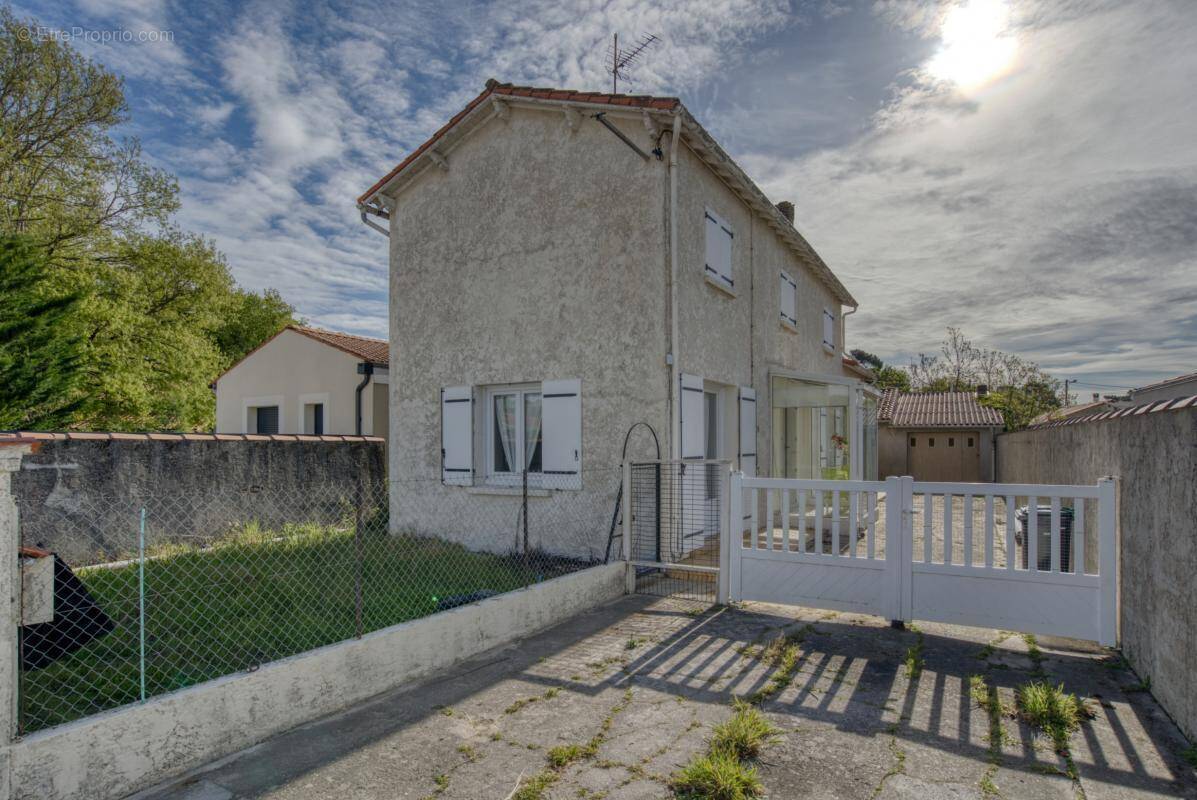 Maison à VAUX-SUR-MER