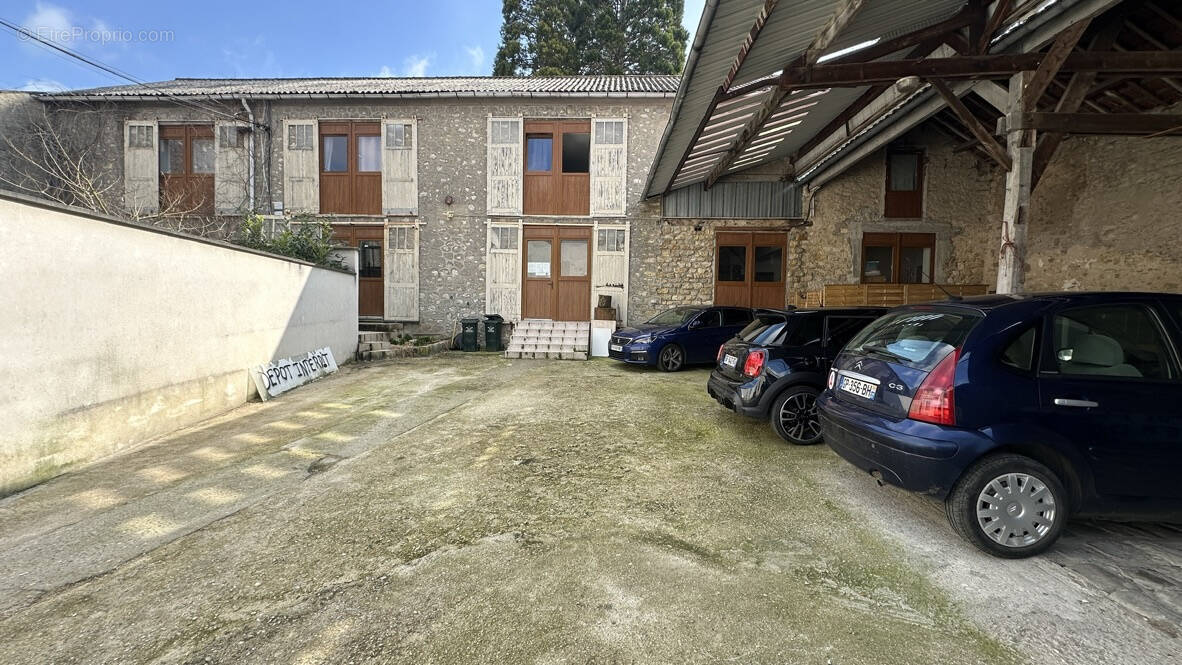 Appartement à LA FERTE-ALAIS
