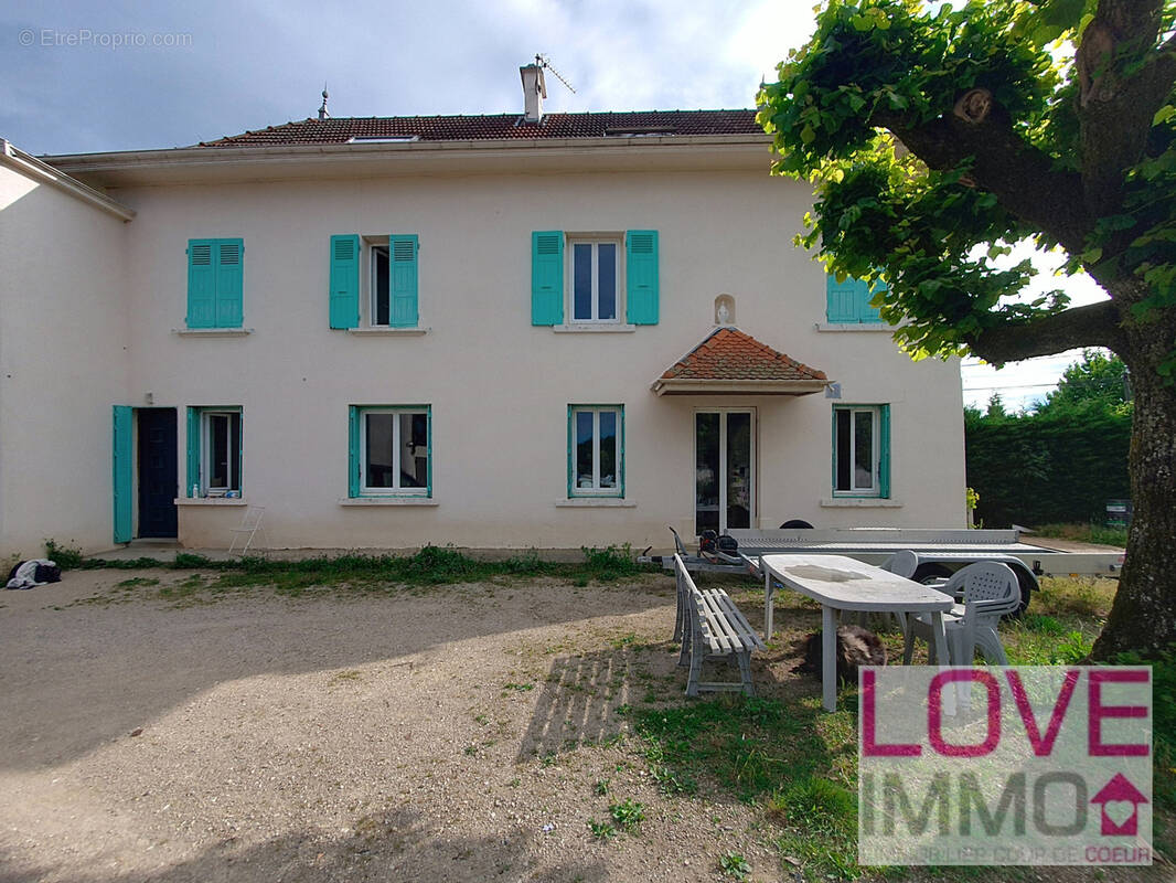 Maison à CORBELIN